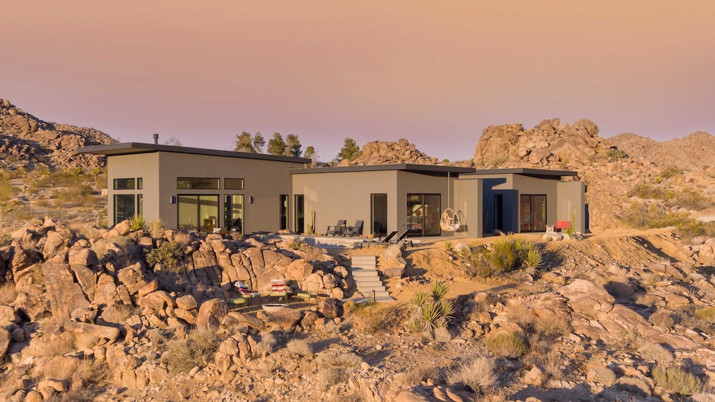 joshua tree luxury vacation rental skyfall