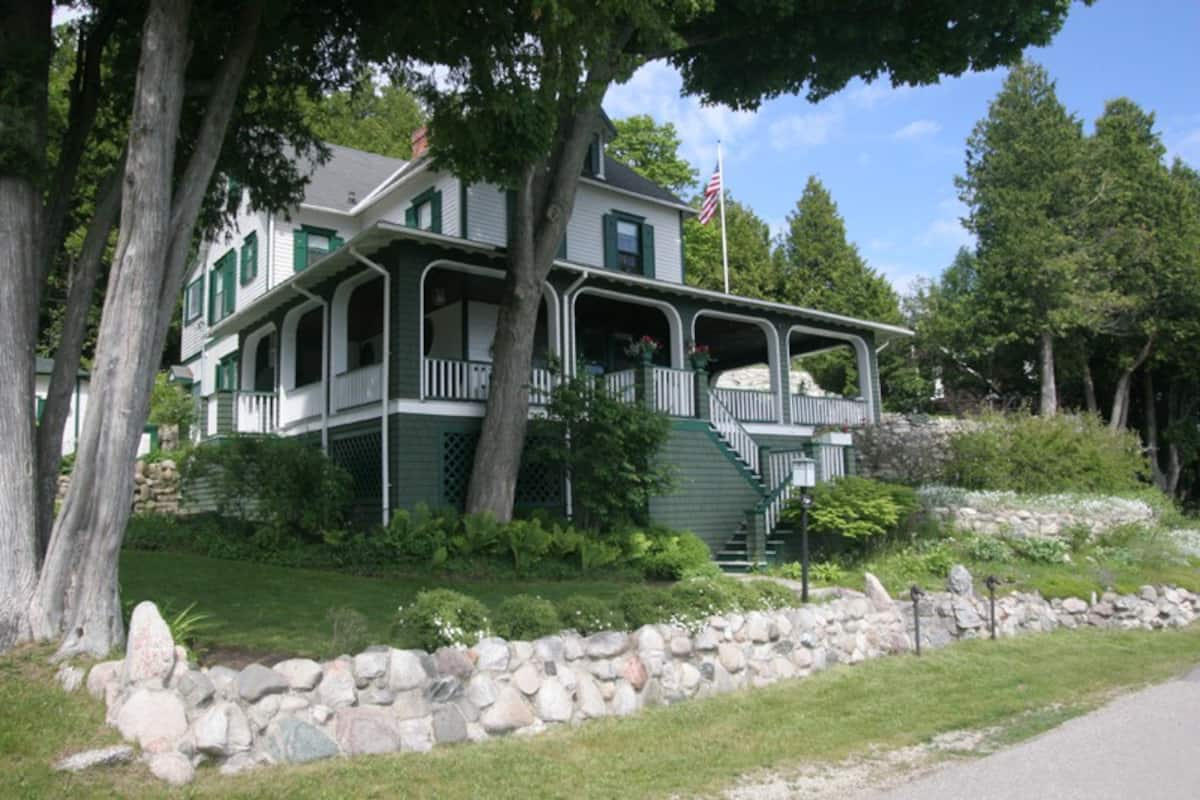 Airbnb Mackinac Island For Large Groups