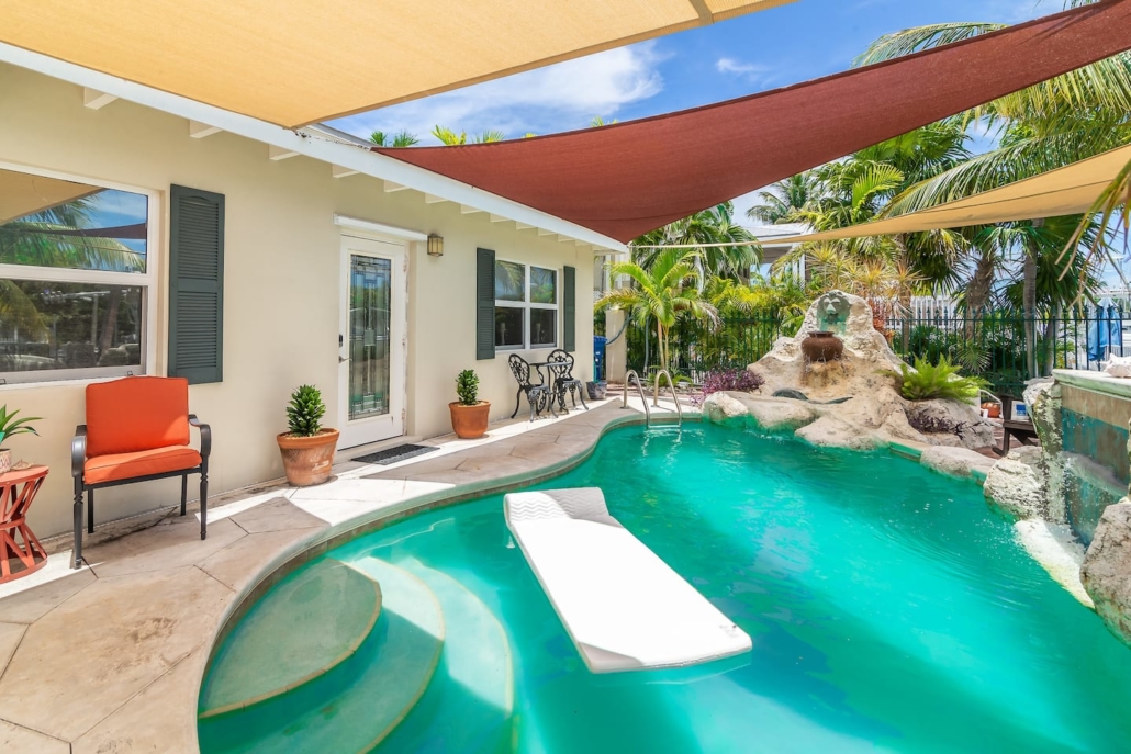 Top 13 Amazing Airbnbs in the Florida Keys (2021 Edition)