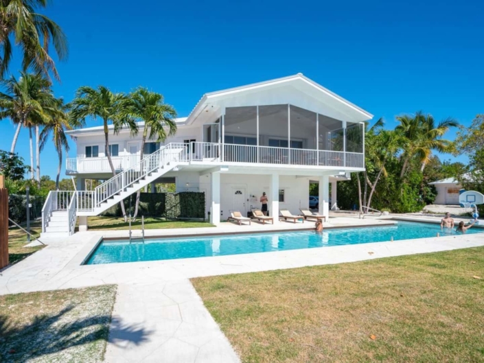 Top 13 Amazing Airbnbs in the Florida Keys (2021 Edition)