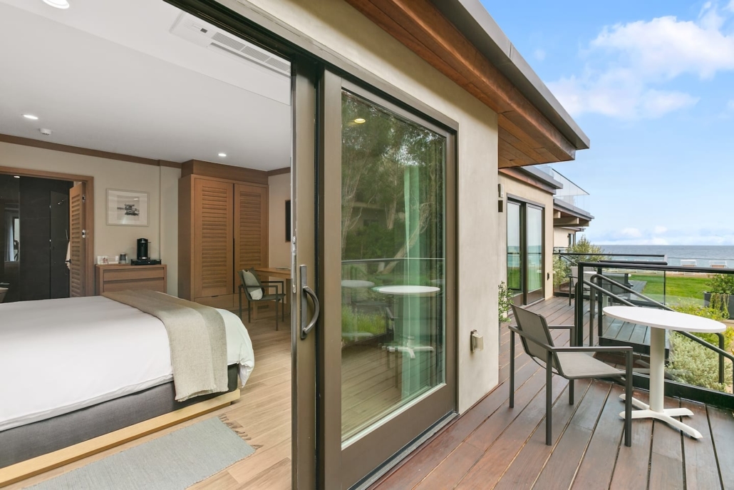 Top 11 Stylish & Best Airbnbs in Malibu, California (2021 Edition)