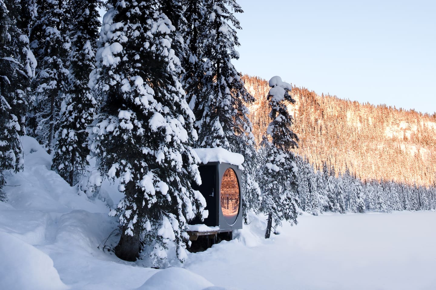 Coolest Tiny Home Airbnb in Norwayv