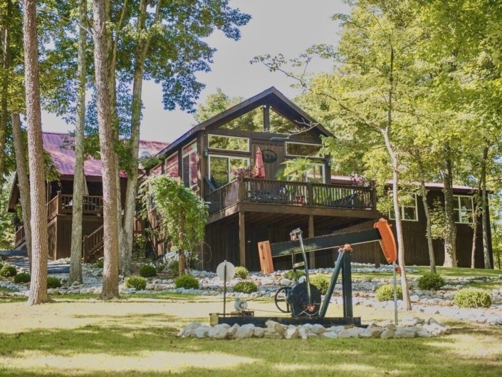 15 Best & Unique Airbnbs in Kentucky, USA (2021 Edition)