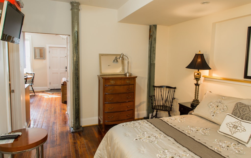 baltimore maryland couples romantic luxury apartment