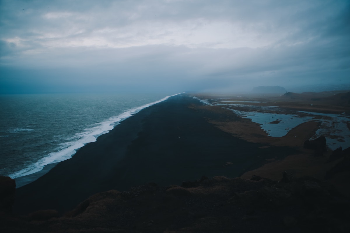 best time to visit black sand beach iceland