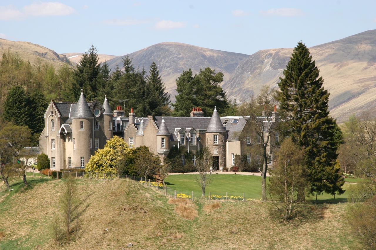 Dalmunzie Castle Hotelv