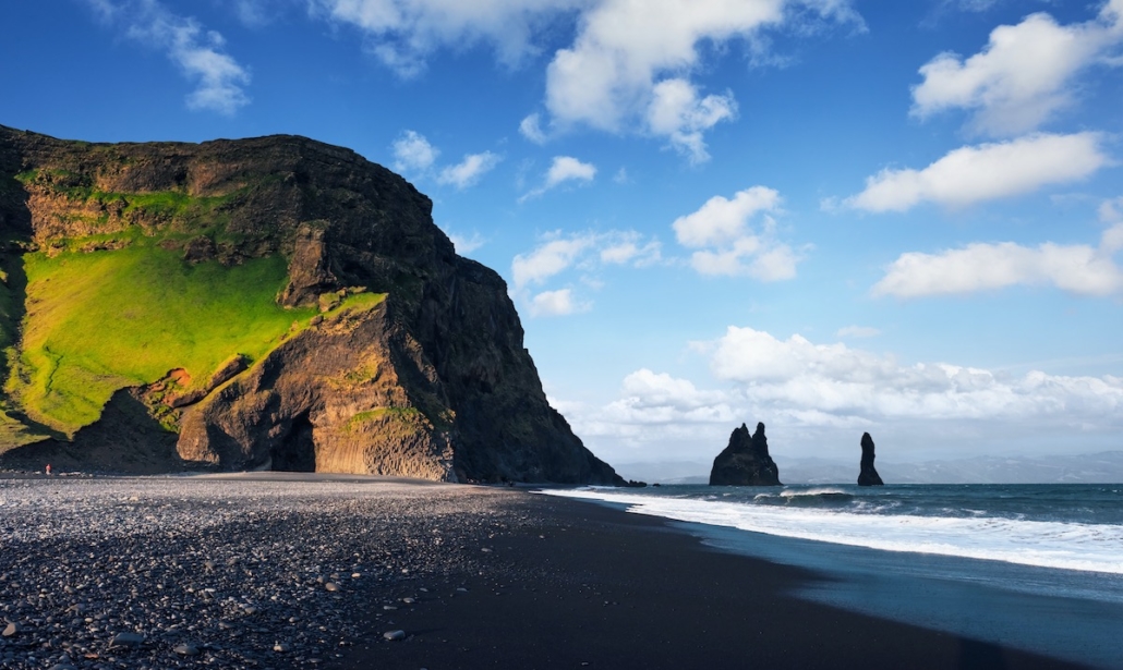 top-6-stunning-black-sand-beaches-in-iceland-2021-edition