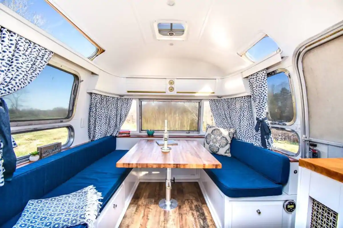 1976 Airstream Glamping Maryland