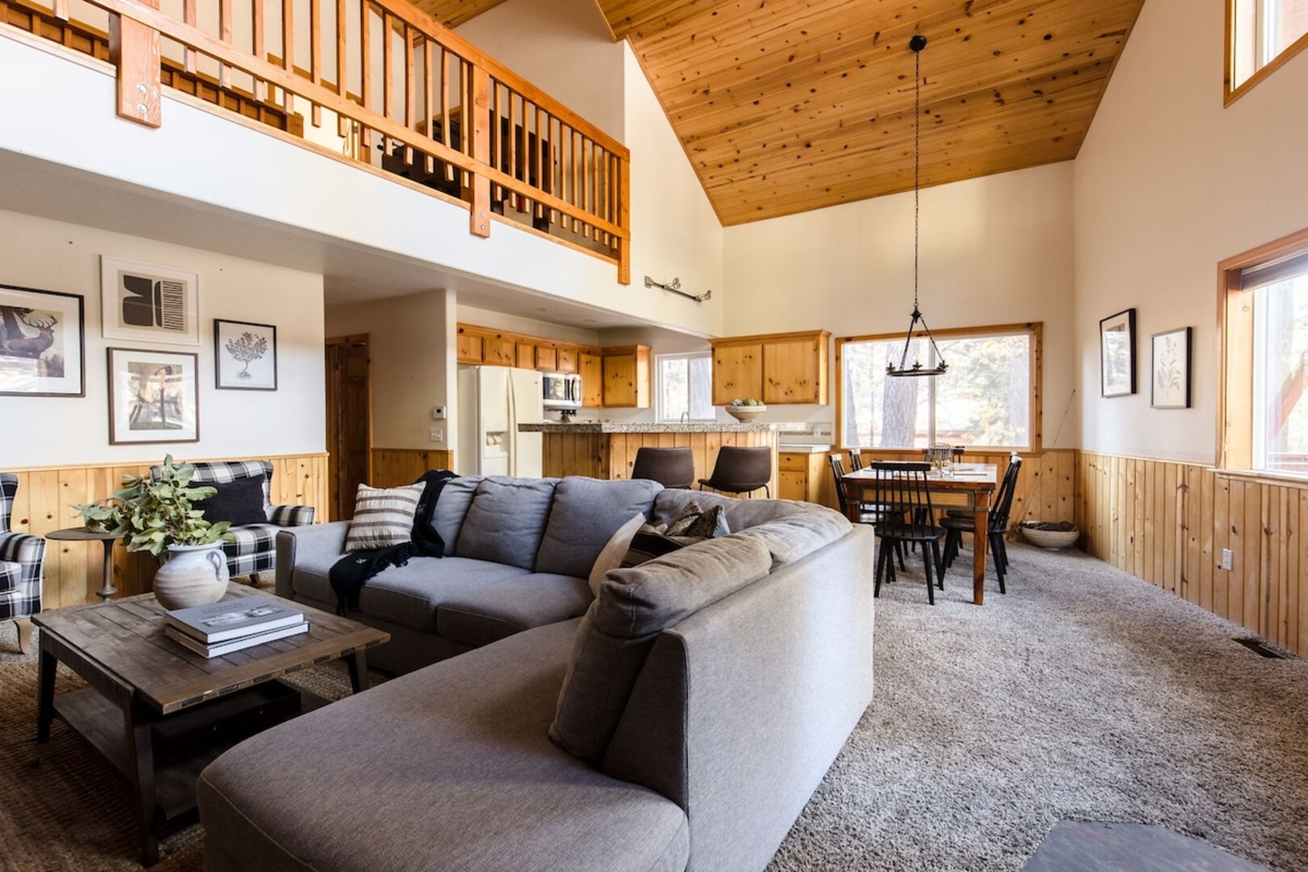 Bear Necessities Luxury Cabin Rental