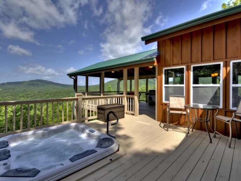 15 Best Luxury Cabins in Georgia, USA (2023 Edition)