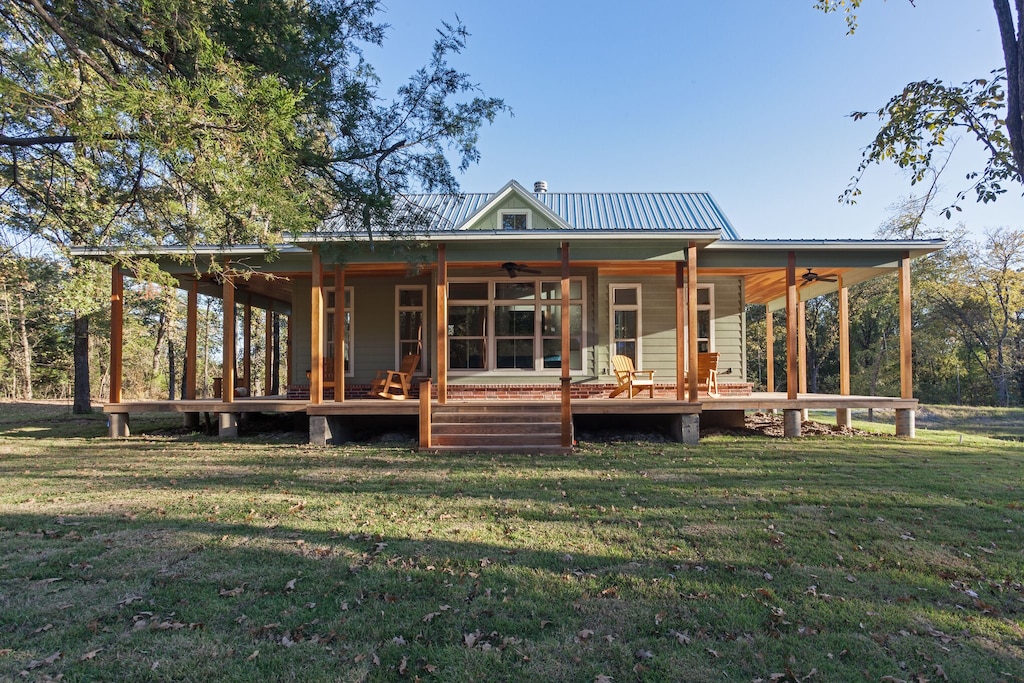 Heth House - Modern Victorian Cabin in the WoodsHeth House - Modern Victorian Cabin in the Woods