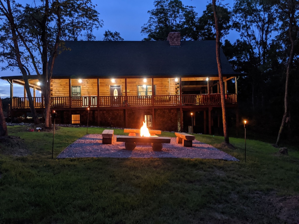 Hocking Hills Luxury Cabin Rental