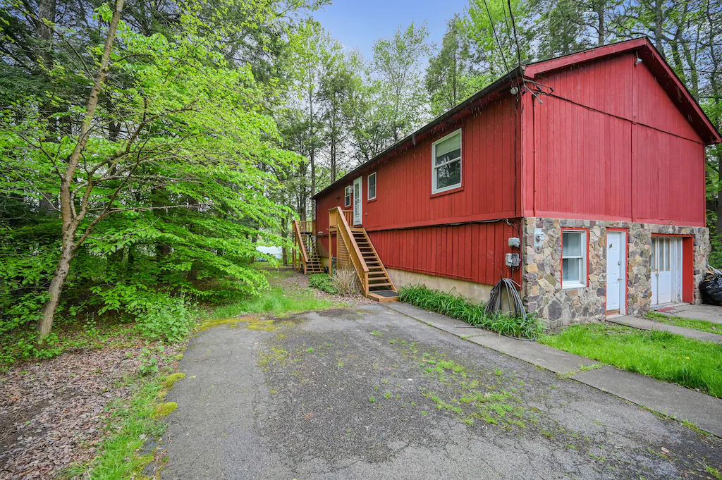 Lake Front Luxury Cabin Pennsylvania