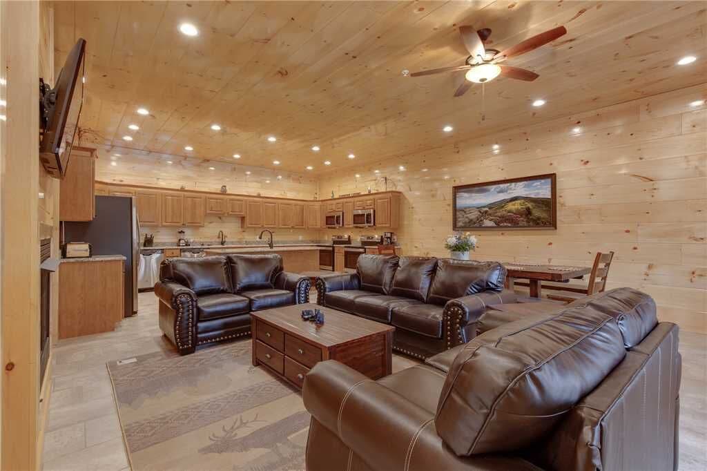 Luxurry Cabin Rental in Tennessee