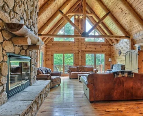 Luxury Hocking Hills Ohio Log cabin