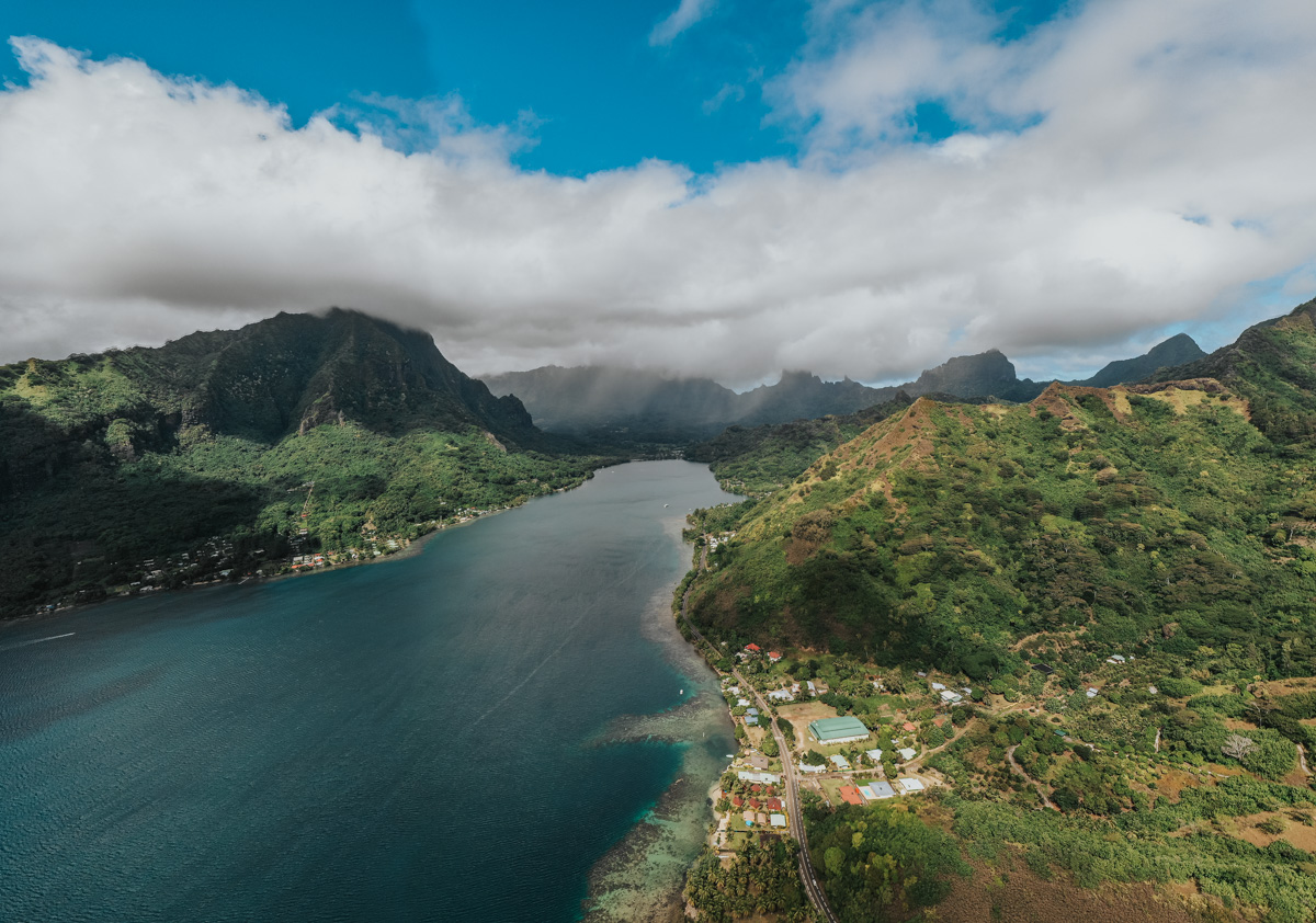 Magic Mountain Lookout Moorea