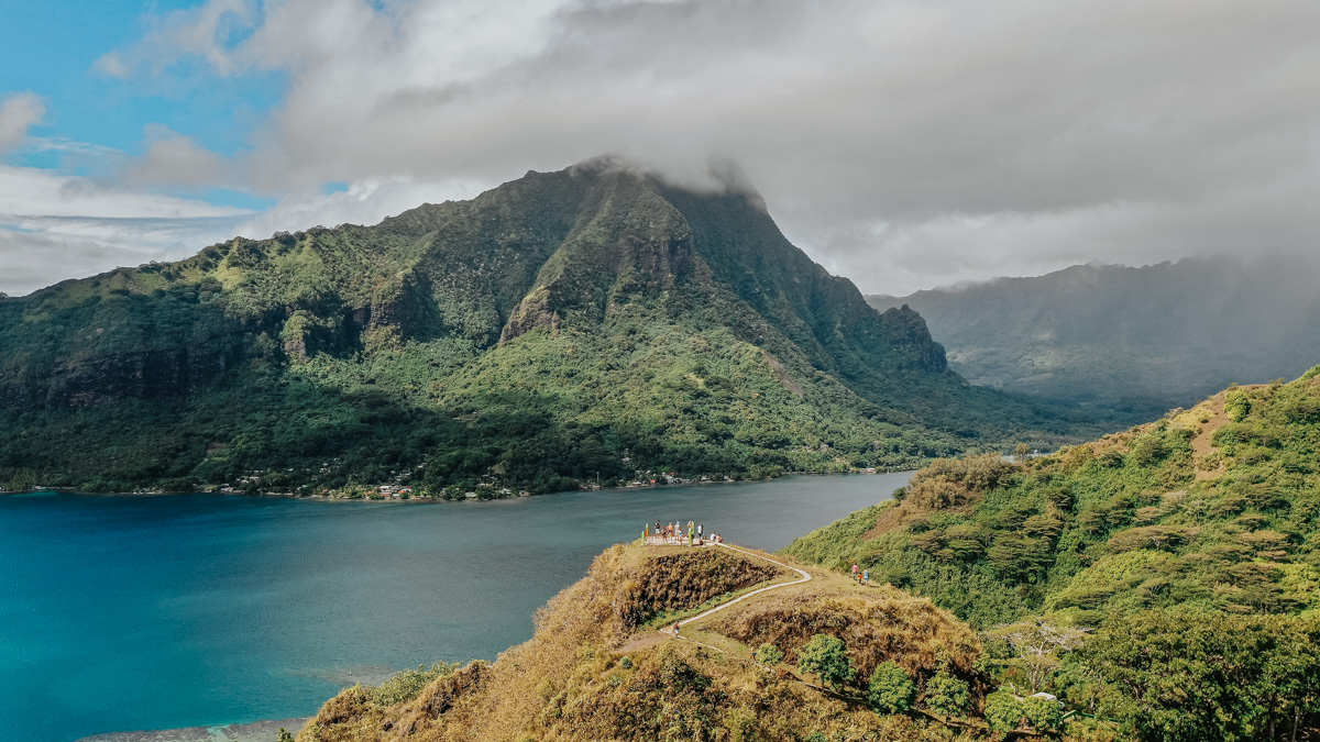 Magic Mountain Lookout Moorea