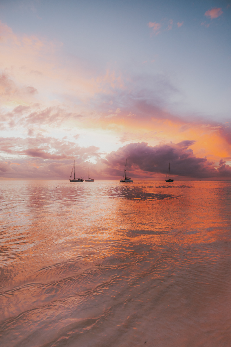 Sunset at the Public Beach Ta'ahiamanu Moorea