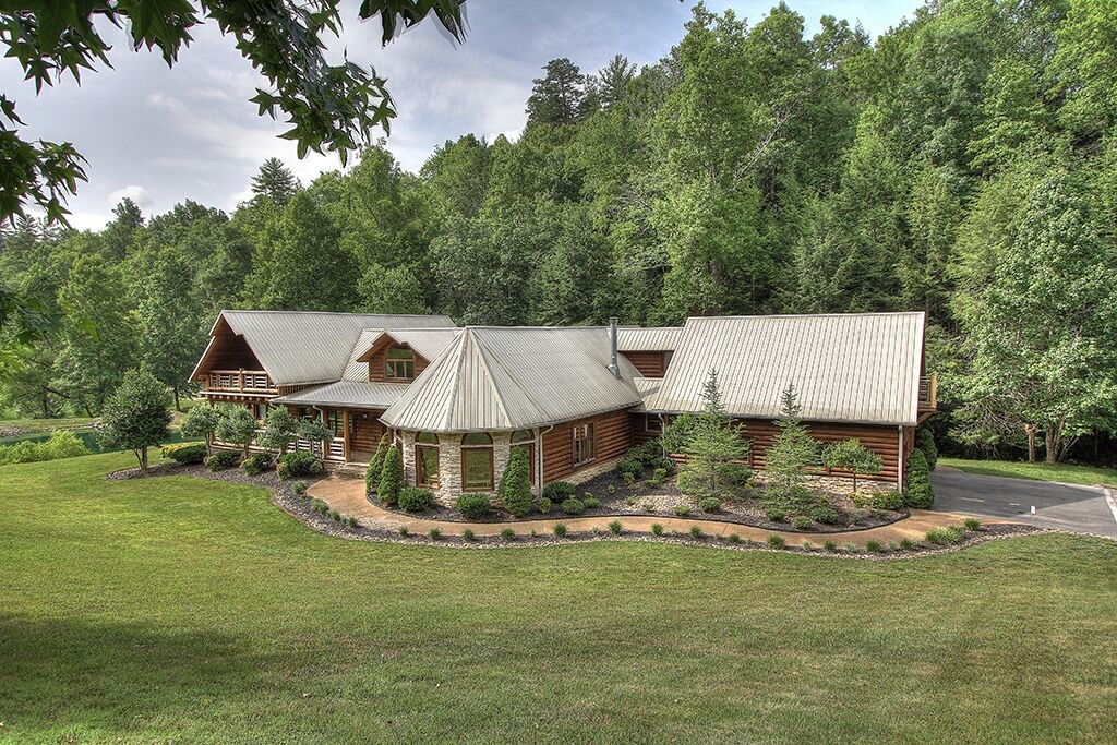 Tennessee Cabin Mansion Rental