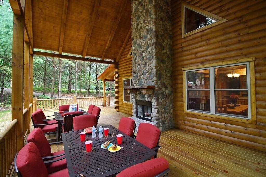 Treetops Lodge - Luxury Cabin