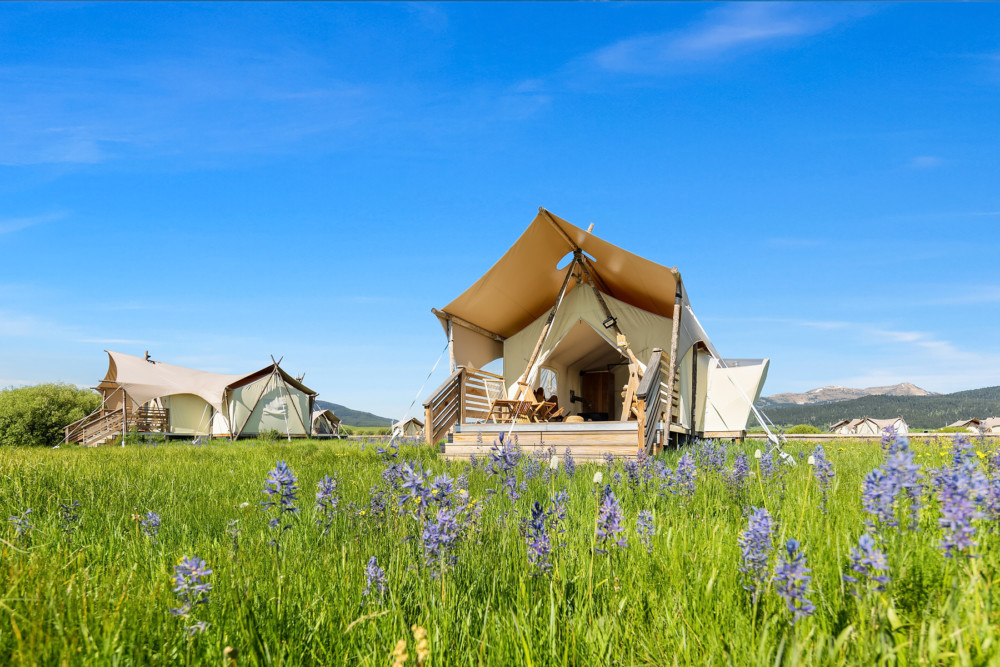 Under Canvas Yellowstone Glamping Montana