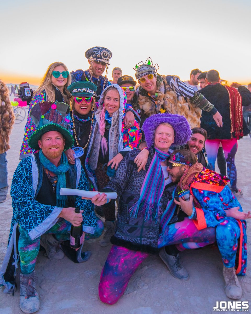 what to wear to burning man