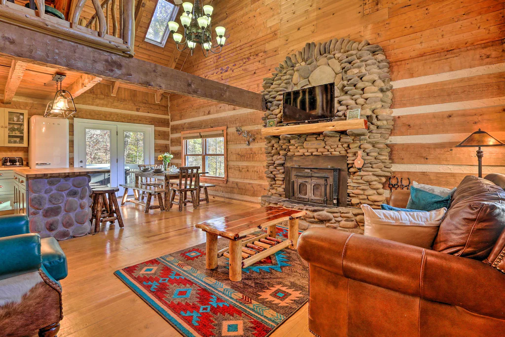 Luxe Dog-Friendly Cabin Hocking Hills Luxury