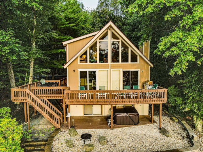 TOP 13 Luxury Cabins in Poconos, Pennsylvania (2023)