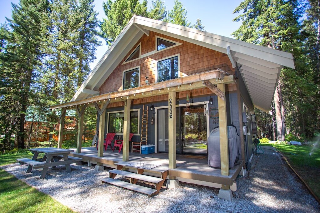 Secluded Cabins in Washington State near leavenworth and stevens pass with hot tub