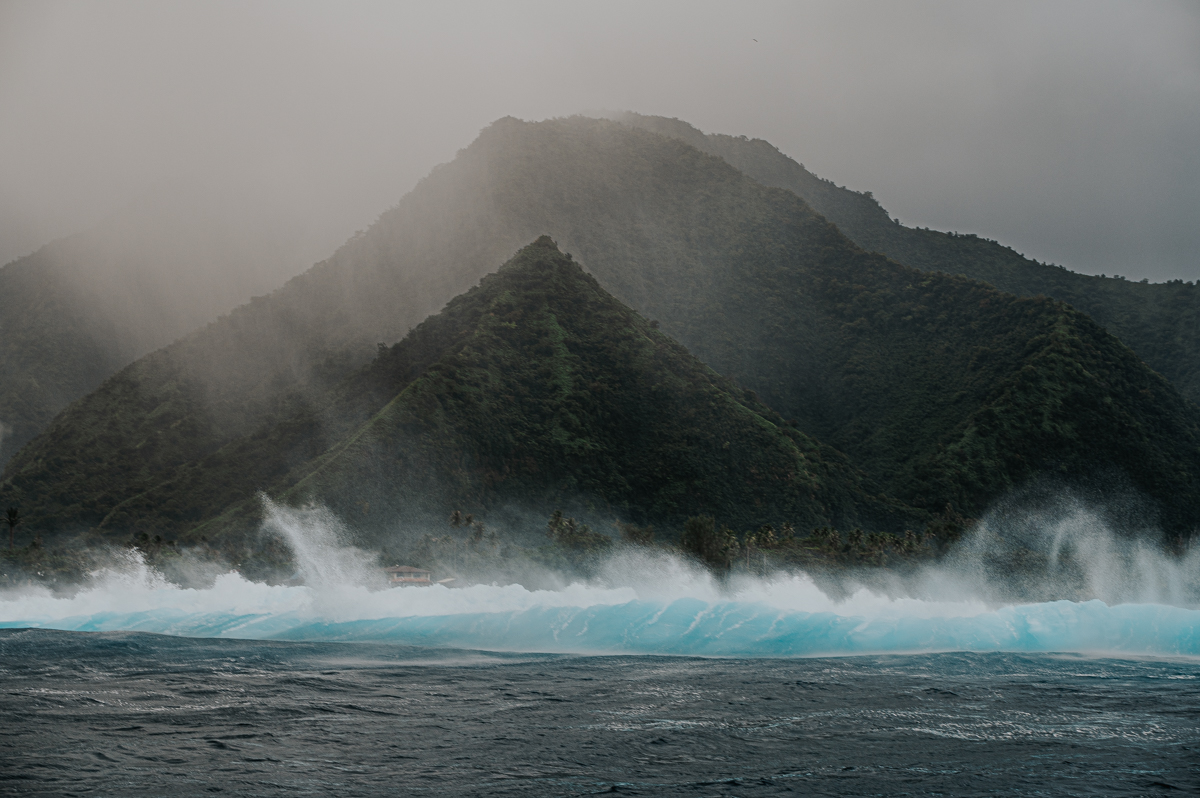 Teahupoo Tahiti