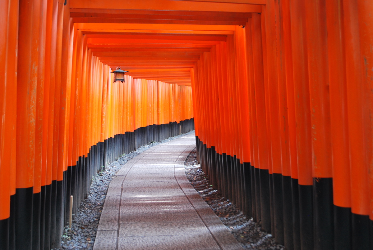 Fushimi Inari-taisha Shrine Kyoto Japan Architecture Orange torii gates Tunnel