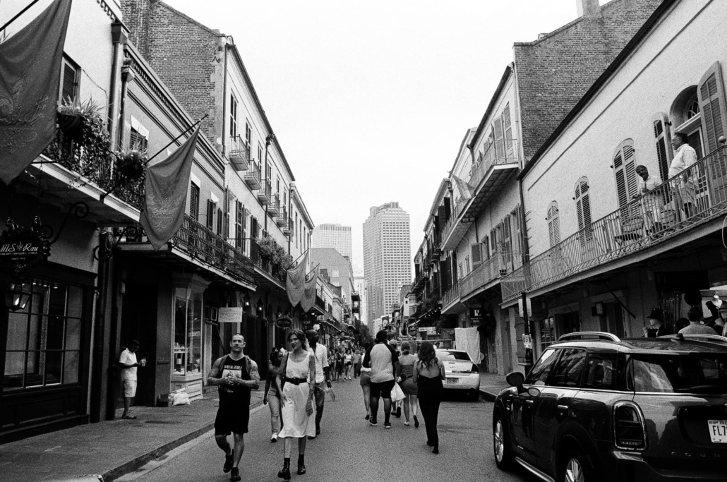 White Linen Night : Dirty Linen Night Festival in New Orleans