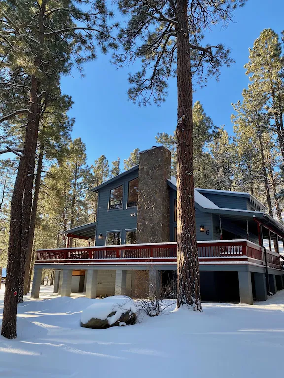 Acorn Lodge - Luxury Cabin in Arizona