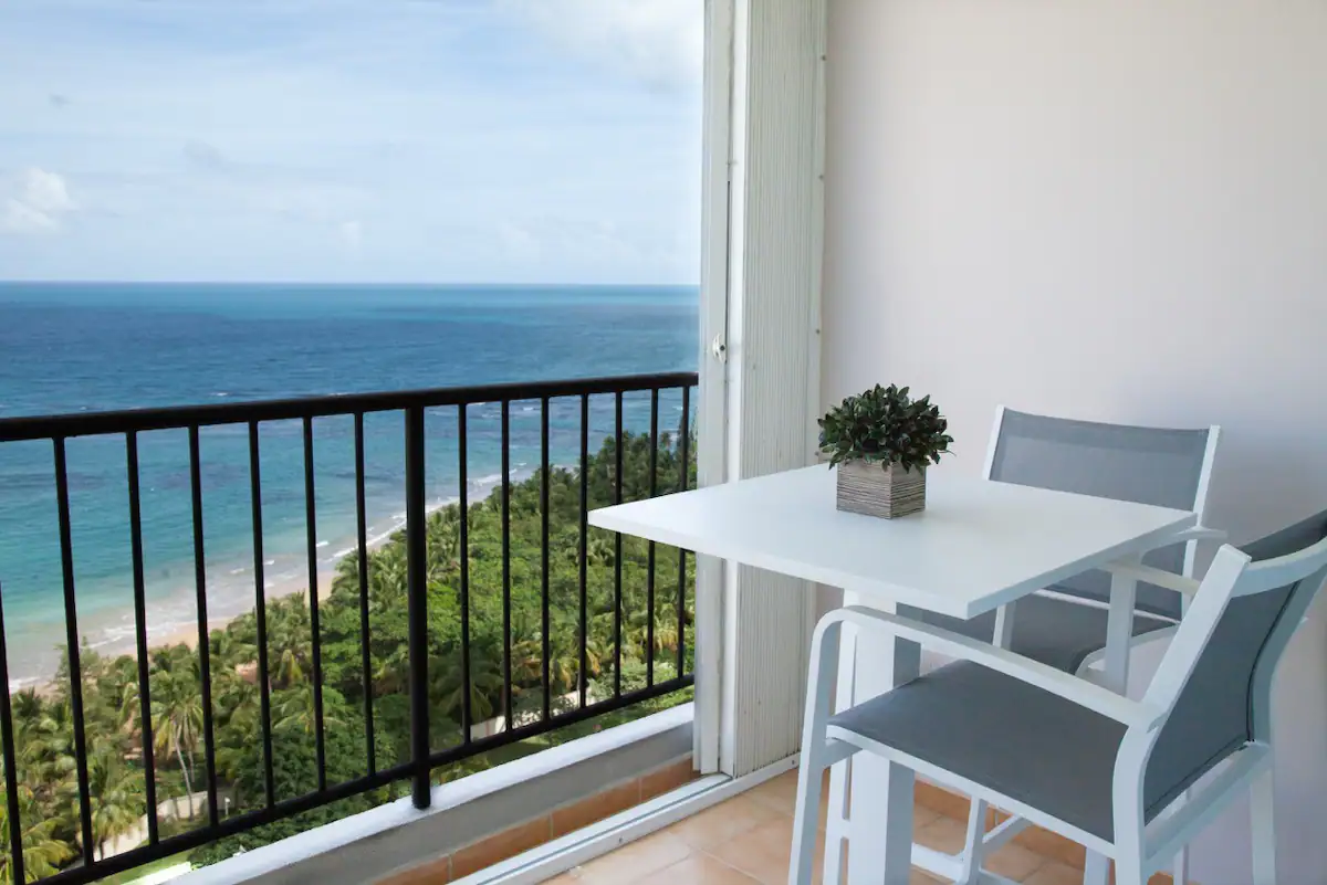 Amazing Views Beach Front Apartment