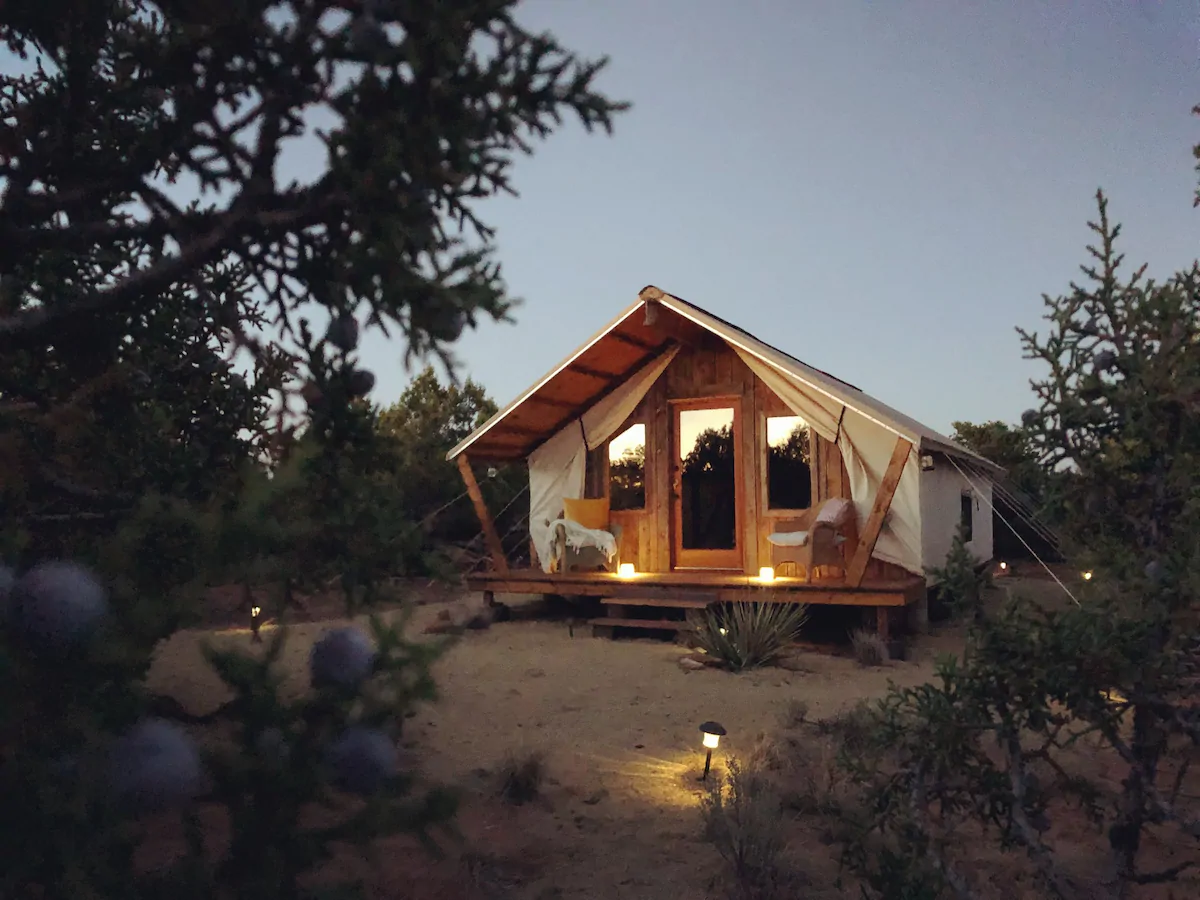 Juniper's Tent - Desert Glamping Airbnb Colorado