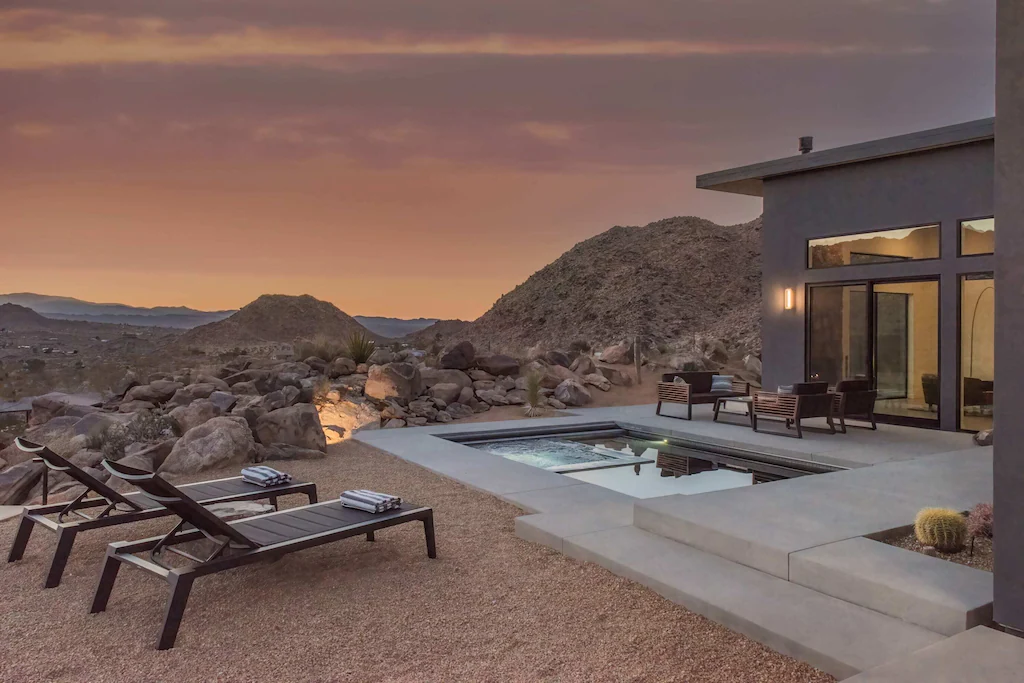 Skyfall Joshua Tree Glamping with Pool