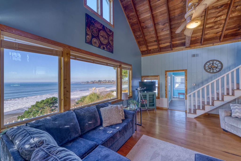 Sunset & Beachfront Luxury Cabin on the Oregon Coast