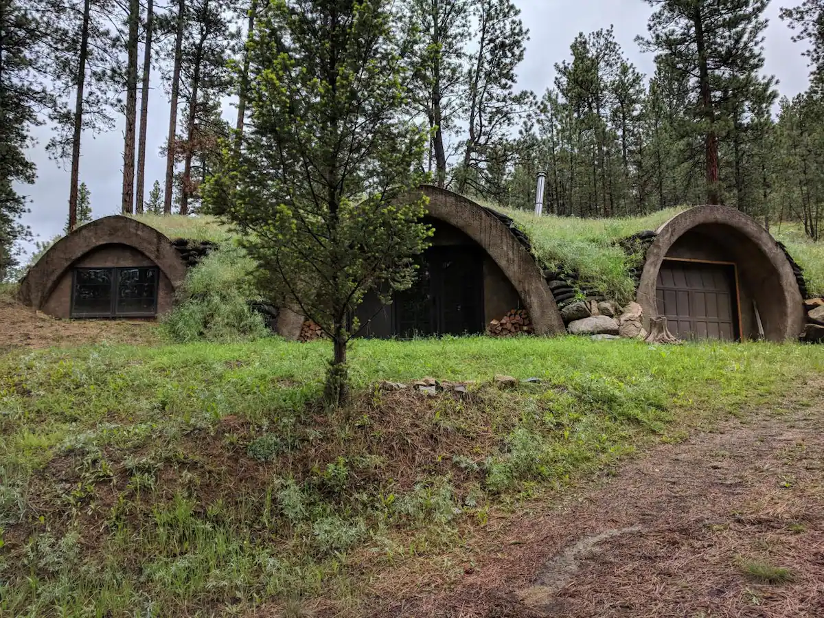 Hobbit Hideaway at Creekside Meadows