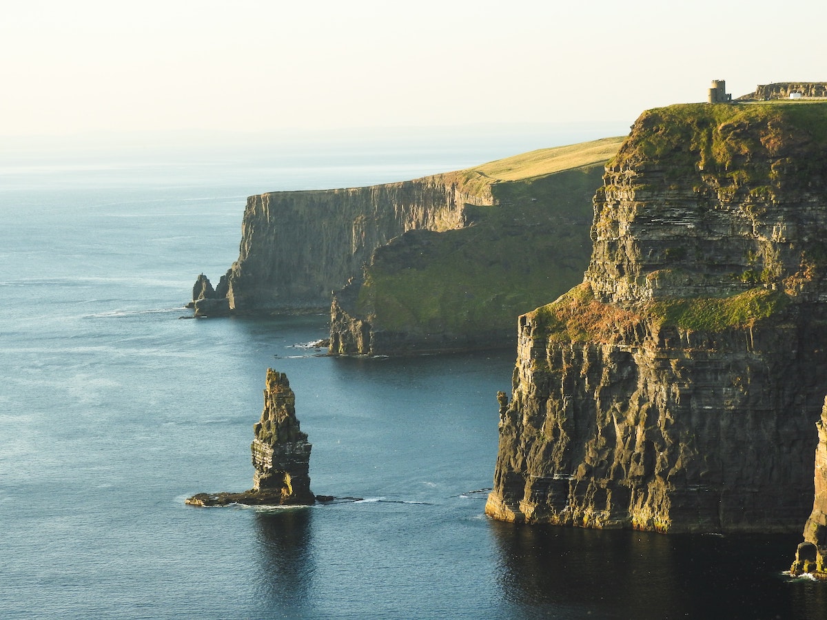 12-famous-landmarks-in-ireland-to-visit-before-you-die
