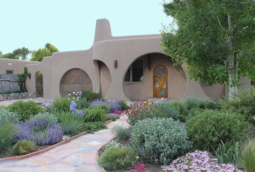 Luxury Mosaic Masterpiece- Santa Fe Hobbit House