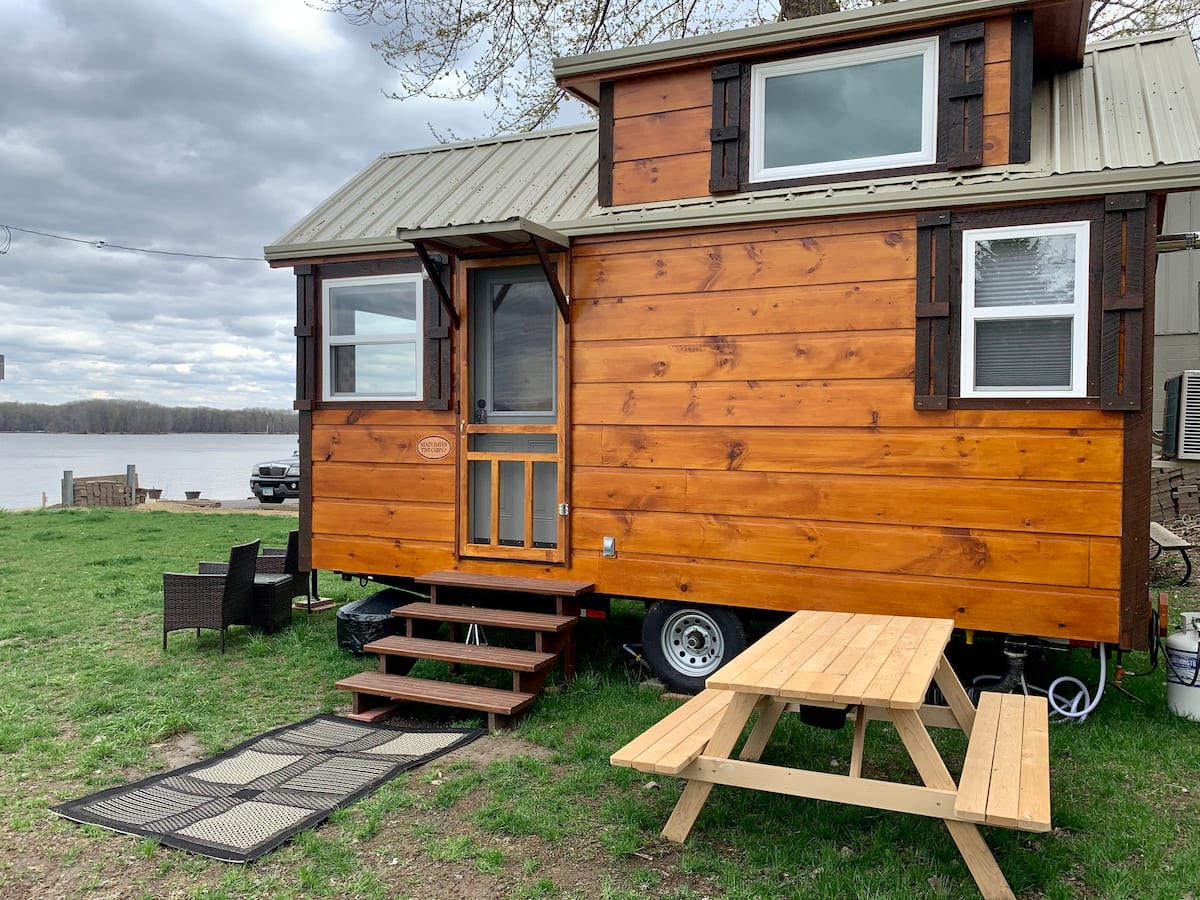 Shady Haven Airbnb Tiny Home Glamping iowa