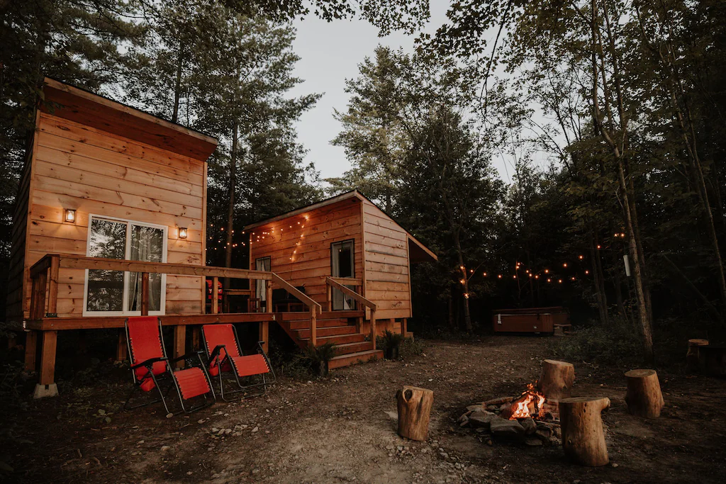 Hidden Glamping Cabin on a Horse Ranch with Hot Tub 2