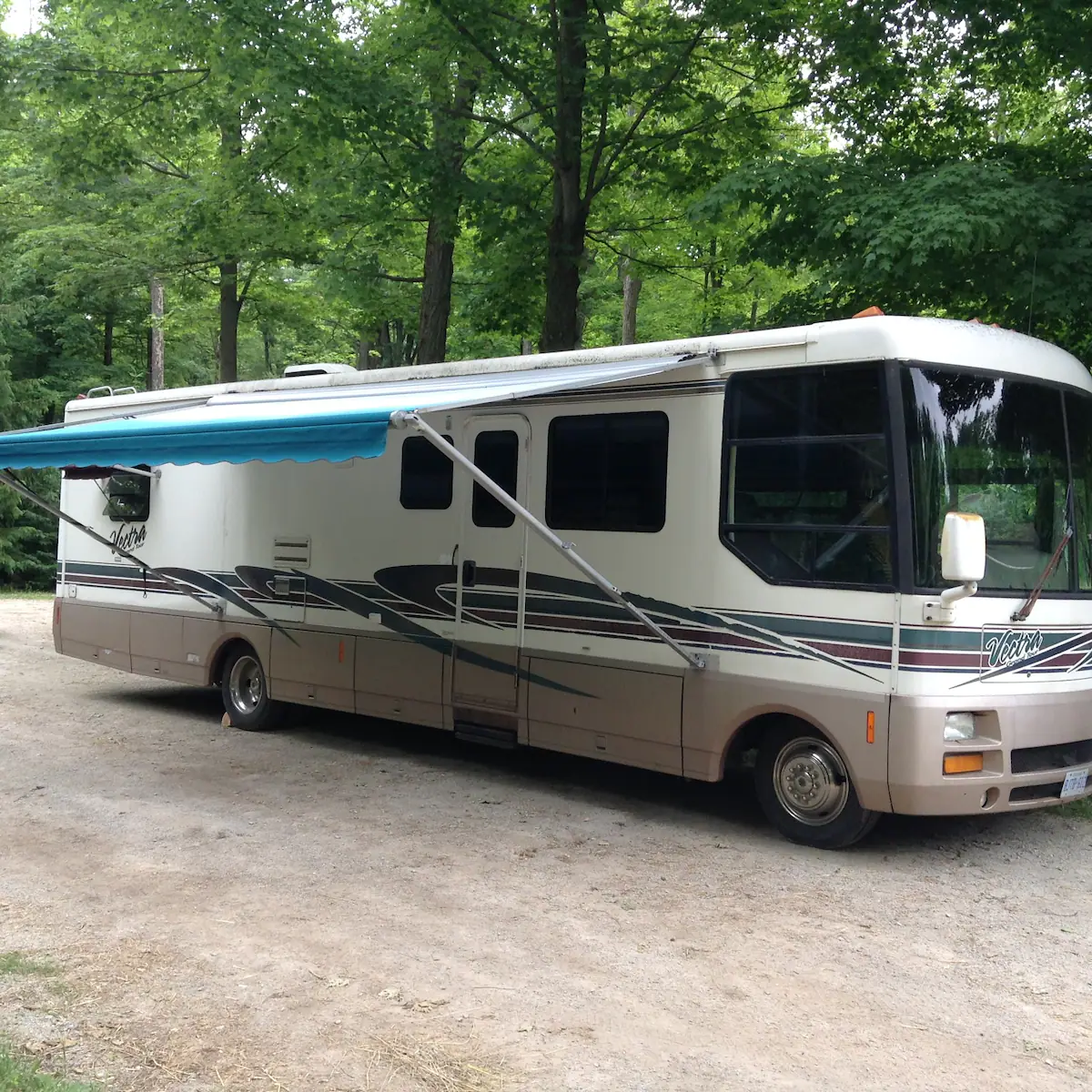 RV Camping Farm Experience - Airbnb Glamping Ontario