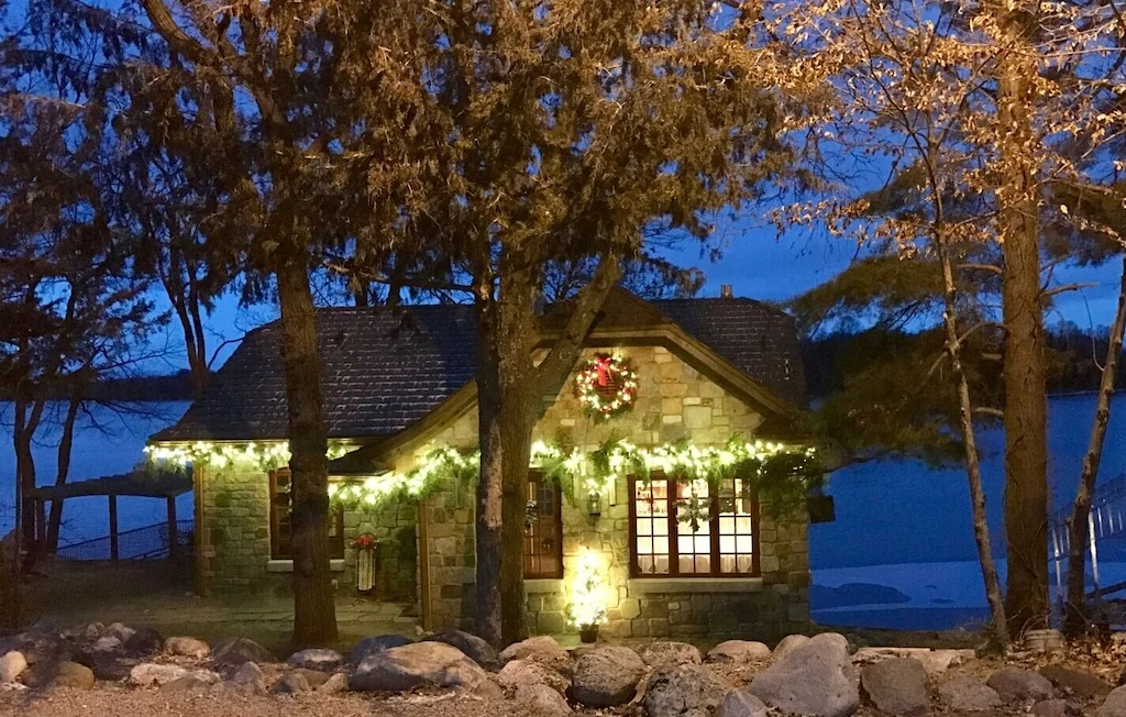 Beautiful Stone Cottage | Lakefront Cabin Getaway