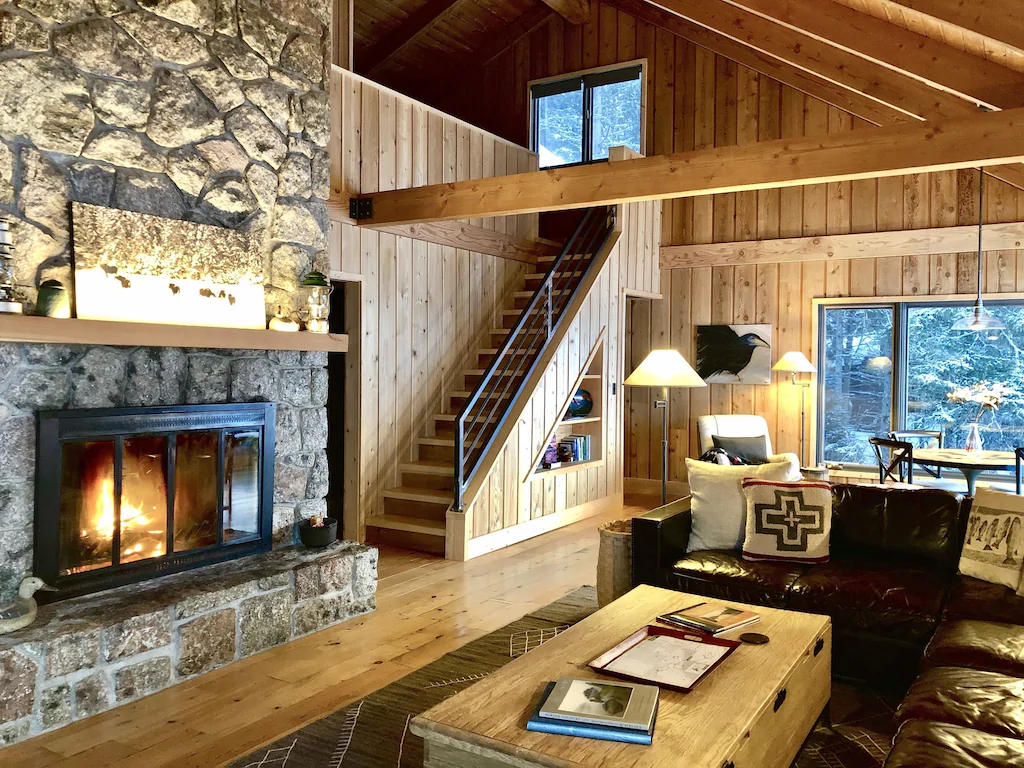 Cedarwood Hollow - Luxury Cabin Rental