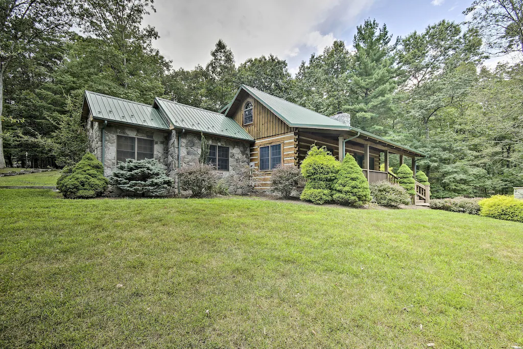 Creekside Berkeley Springs Cabin