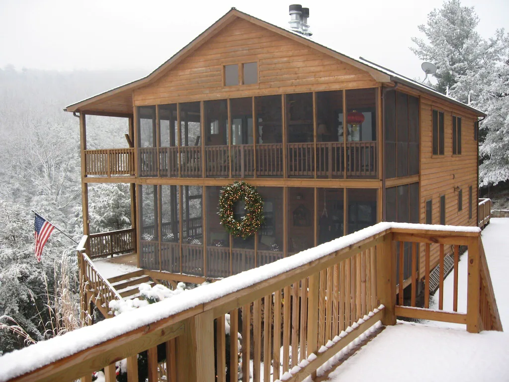 Deluxe Lost River Cabin Rental