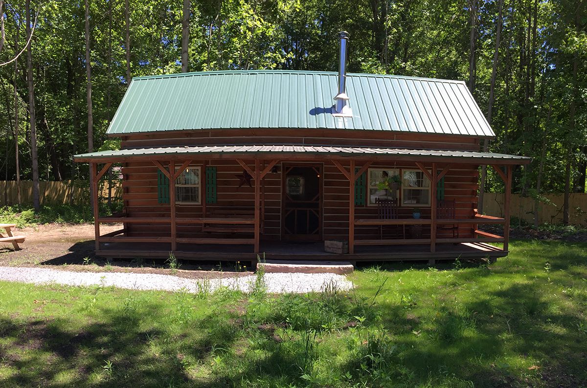 Red Arrow Cabins - Michigan Glamping