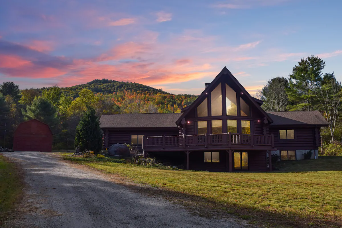 Secluded Adirondack Luxury Chalet