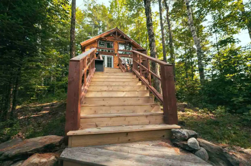 Vermont Glamping Treehouse Airbnb
